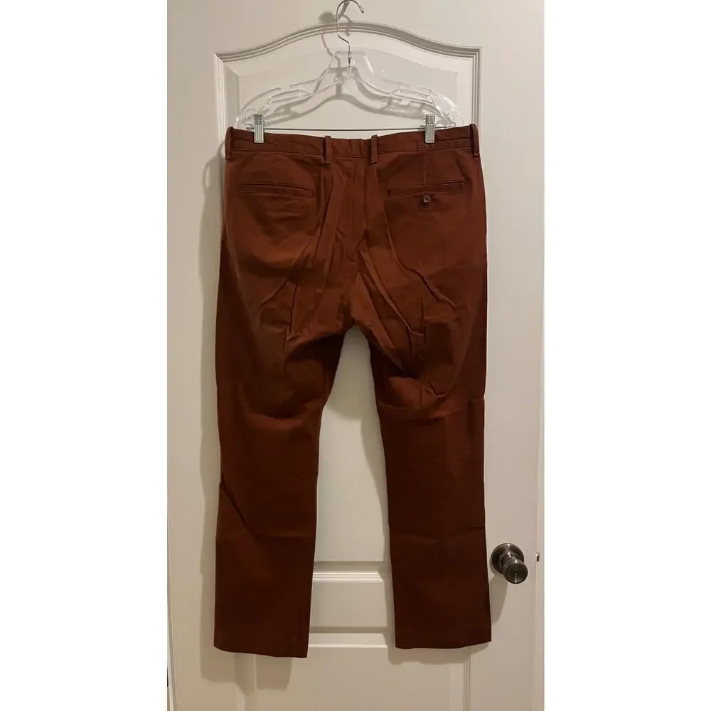 J. Crew Men’s Straight-fit flex chino pant
